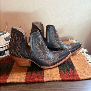 Ariat Dixon Boots